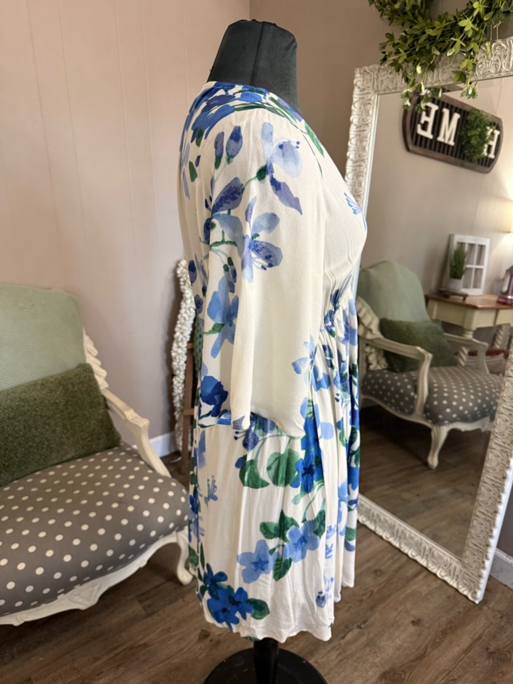 Lovestitch • Blue Hawaiian Resort Dress - Picture 9 of 12